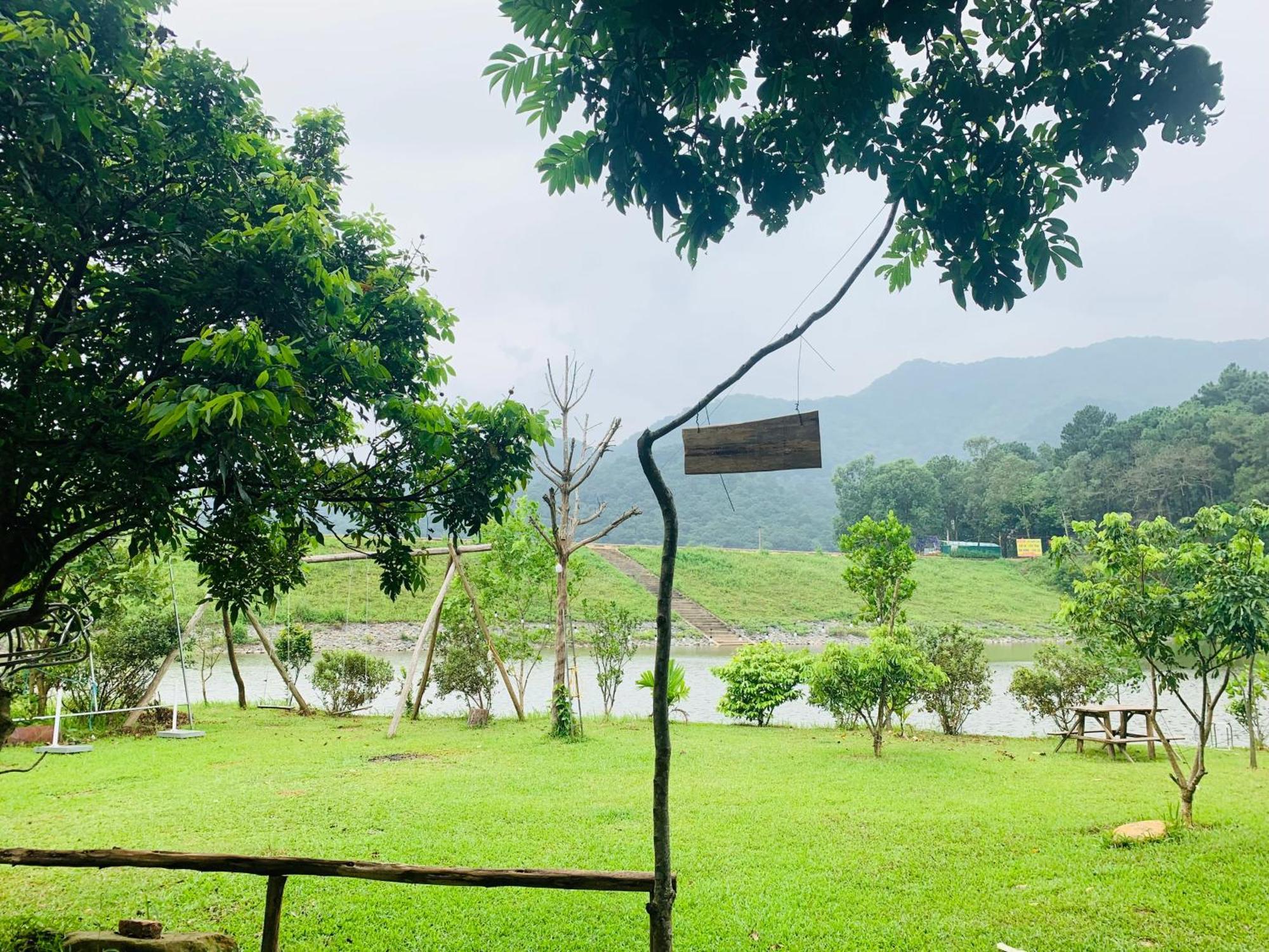 Chu Thien Homestay And Camping Hanoi Exteriör bild