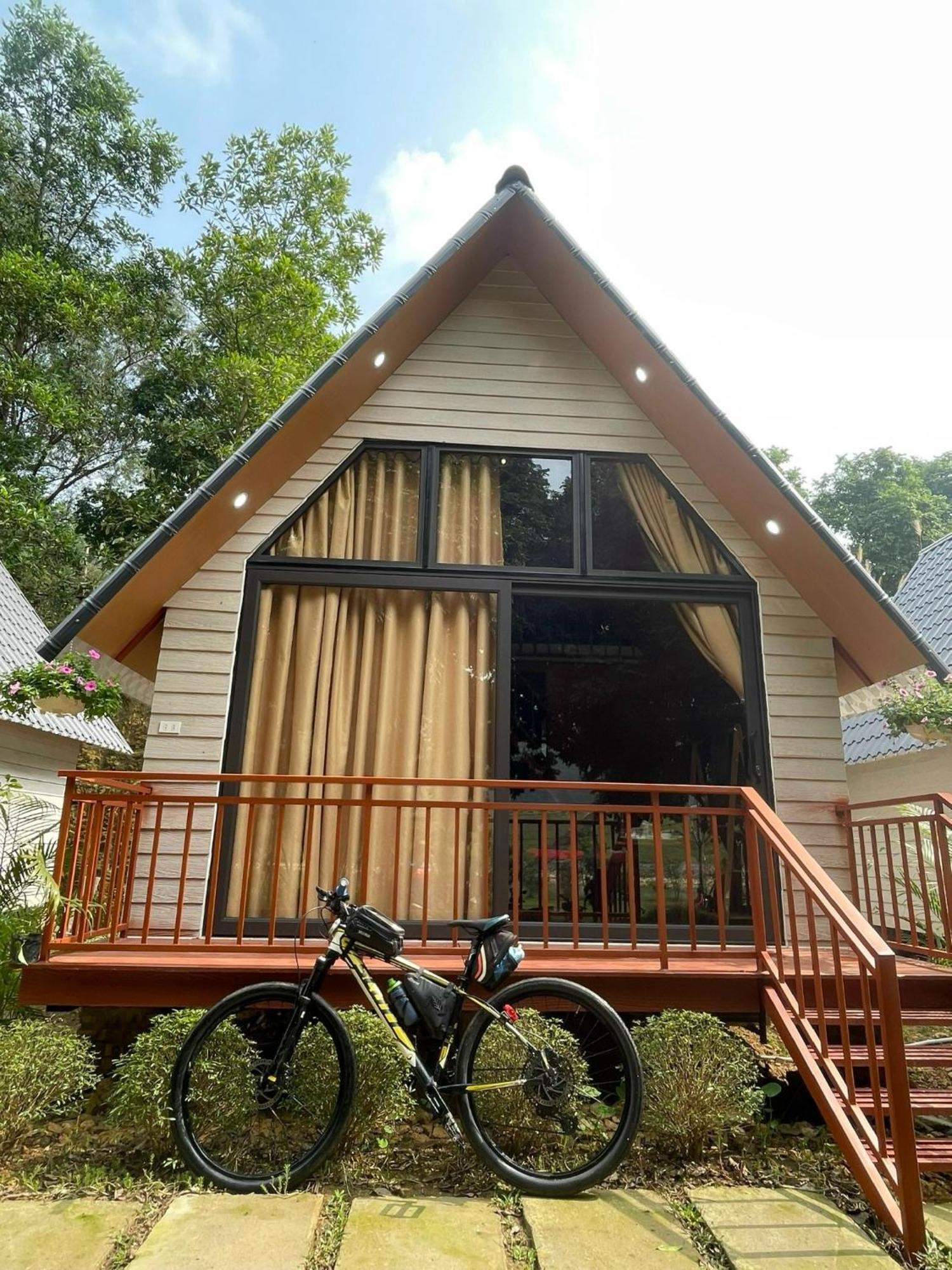 Chu Thien Homestay And Camping Hanoi Exteriör bild