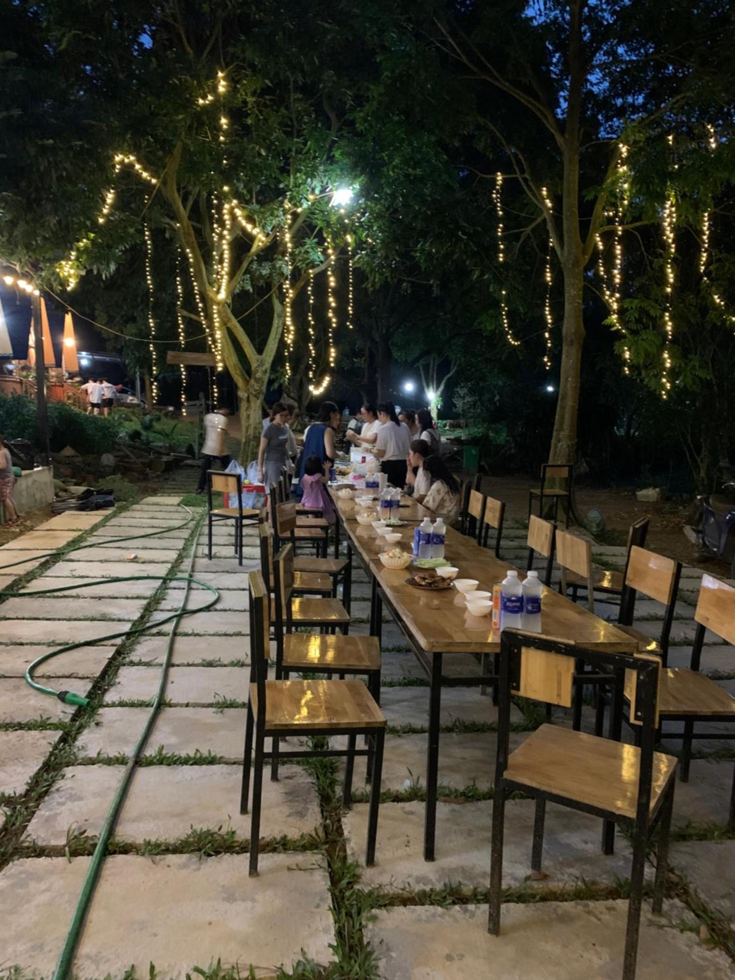 Chu Thien Homestay And Camping Hanoi Exteriör bild